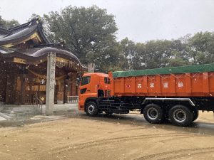 【業務課】ダンプカー納車のお祓い（雪降りました）